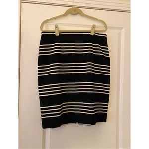 White House Black Market Size 14 Pencil Skirt